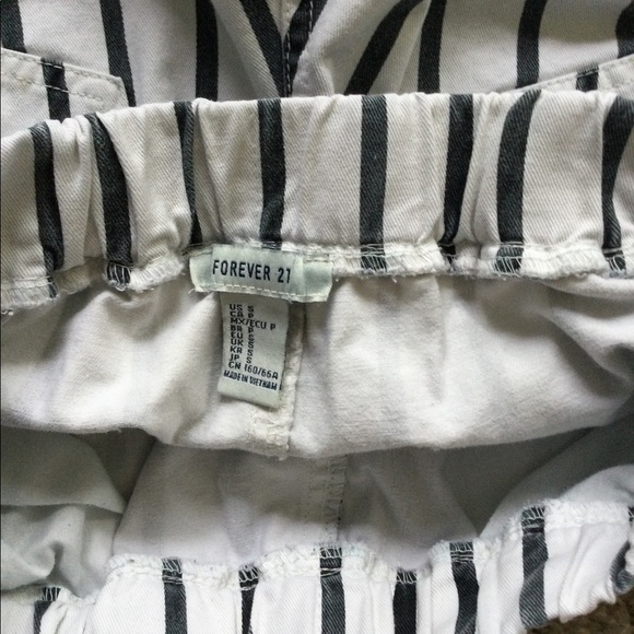 Forever 21 Shorts - Picture 8 of 13